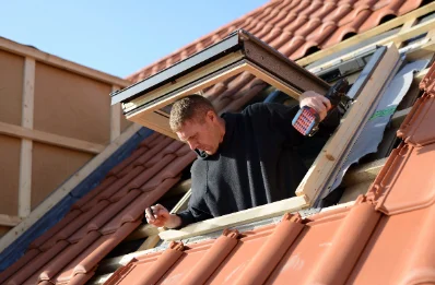 Pose de fenêtres de toit Velux à Sauvagnas